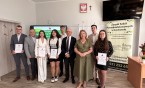 Uroczyste wręczenie stypendiów dla uczniów klas maturalnych ZSP w Łochowie i ZSP w Sadownem