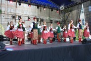 Występ zespołu folklorystyczno-ludowego z ZSP w Łochowie (galeria: 28)