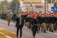 W paradzie uczestniczyli uczniowie klasy mundurowej II LO w ZSP w Węgrowie (galeria: 2)