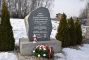 Obelisk ks. gen. Stanisława Brzóski i innych uczestników walk powstańczych 1863r w miejscowości Stary Dwór gm. Wierzbno (galeria: 6)