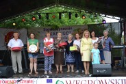 Laureaci konkursu na najsmaczniejsze pierogi z Przewodniczącą komisji Haliną Ulińską (galeria: 6)
