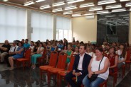 Sala konferencyjna Starostwa - spotkanie z młodzieżą z Ukrainy, która przybyła na ŚDM (galeria: 3)