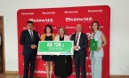 Podpisanie umowy na dofinansowanie realizacji zadania pn. &quot;Zagospodarowanie terenów zielonych przy budynku użyteczności publicznej w Węgrowie&quot;