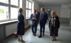 Wojewoda Konstanty Radziwiłł wizytował rozbudowę ZSP w Łochowie
