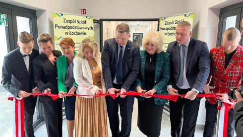 Uroczyste otwarcie nowego budynku szkoły Zespołu Szkół Ponadpodstawowych w Łochowie