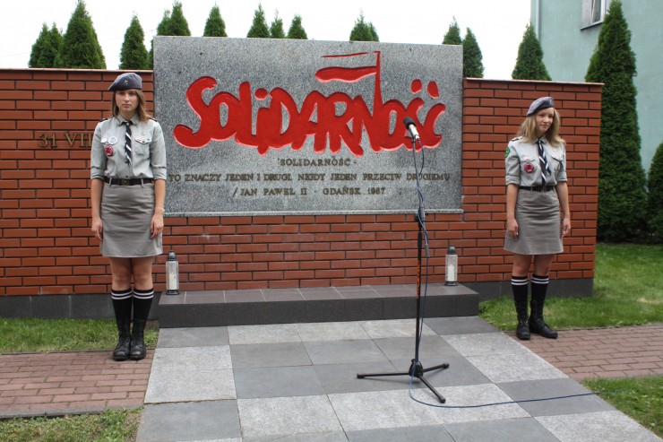 Pomnik NSZZ Solidarność w Węgrowie (galeria: 1)